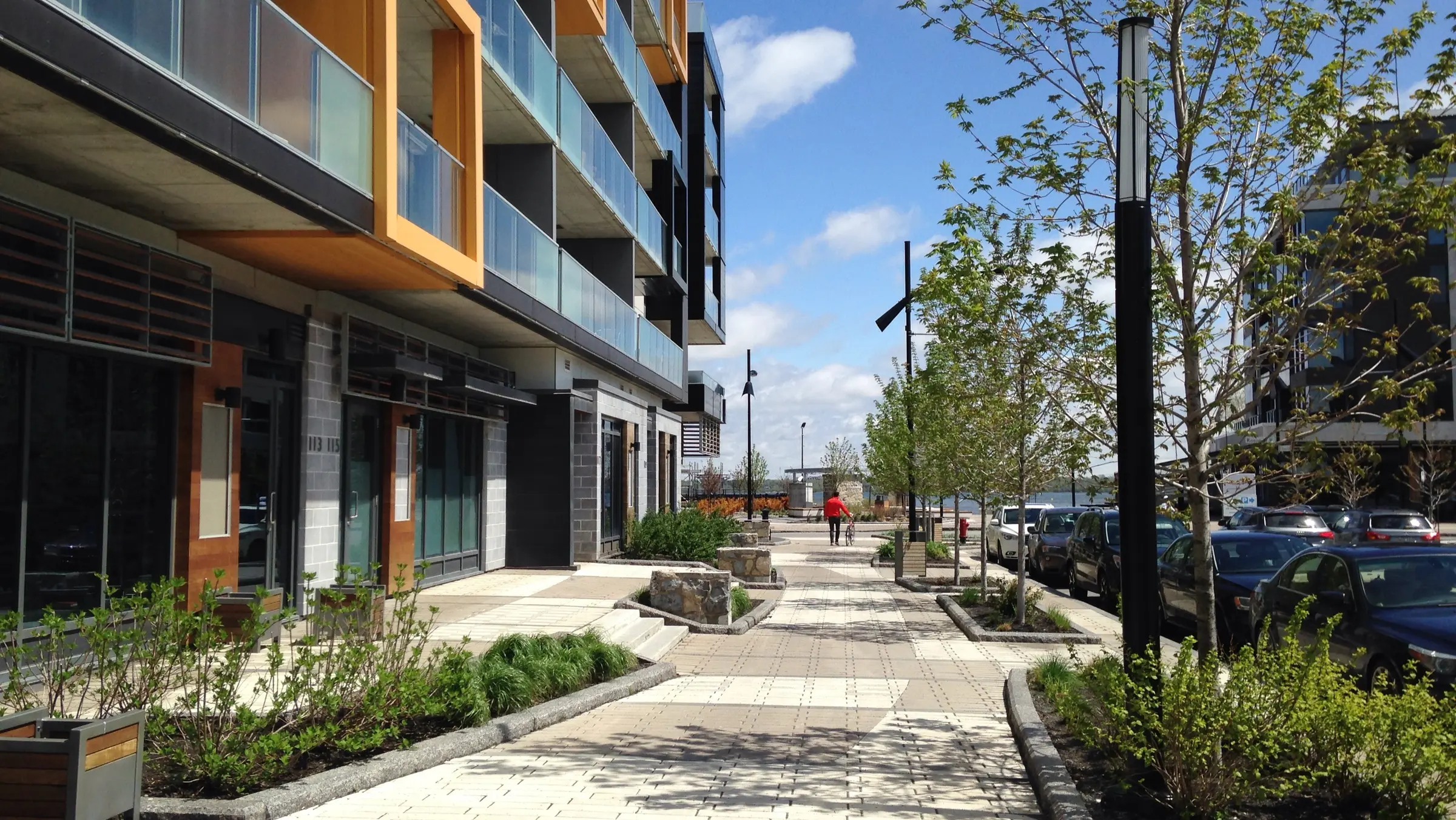 Pedestrian commercial lane with views of the St. Lawrence River
