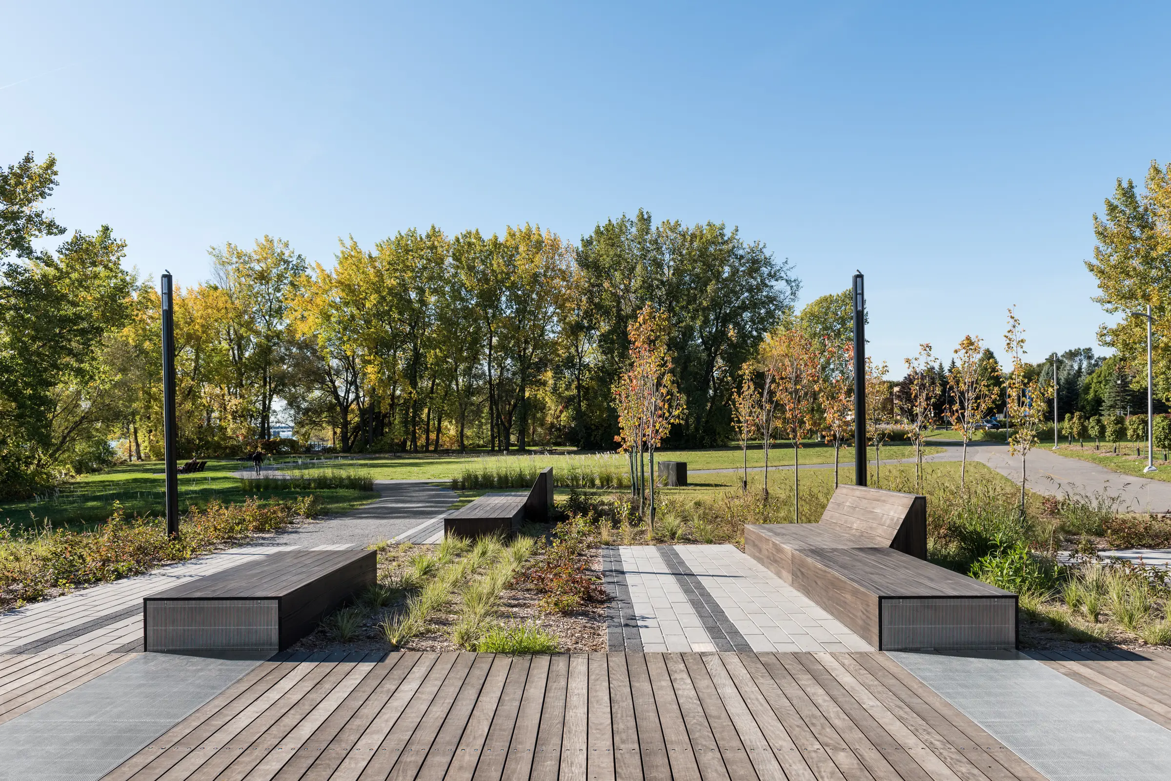 Mobilier urbain au parc Marie-Claire-Kirkland-Casgrain