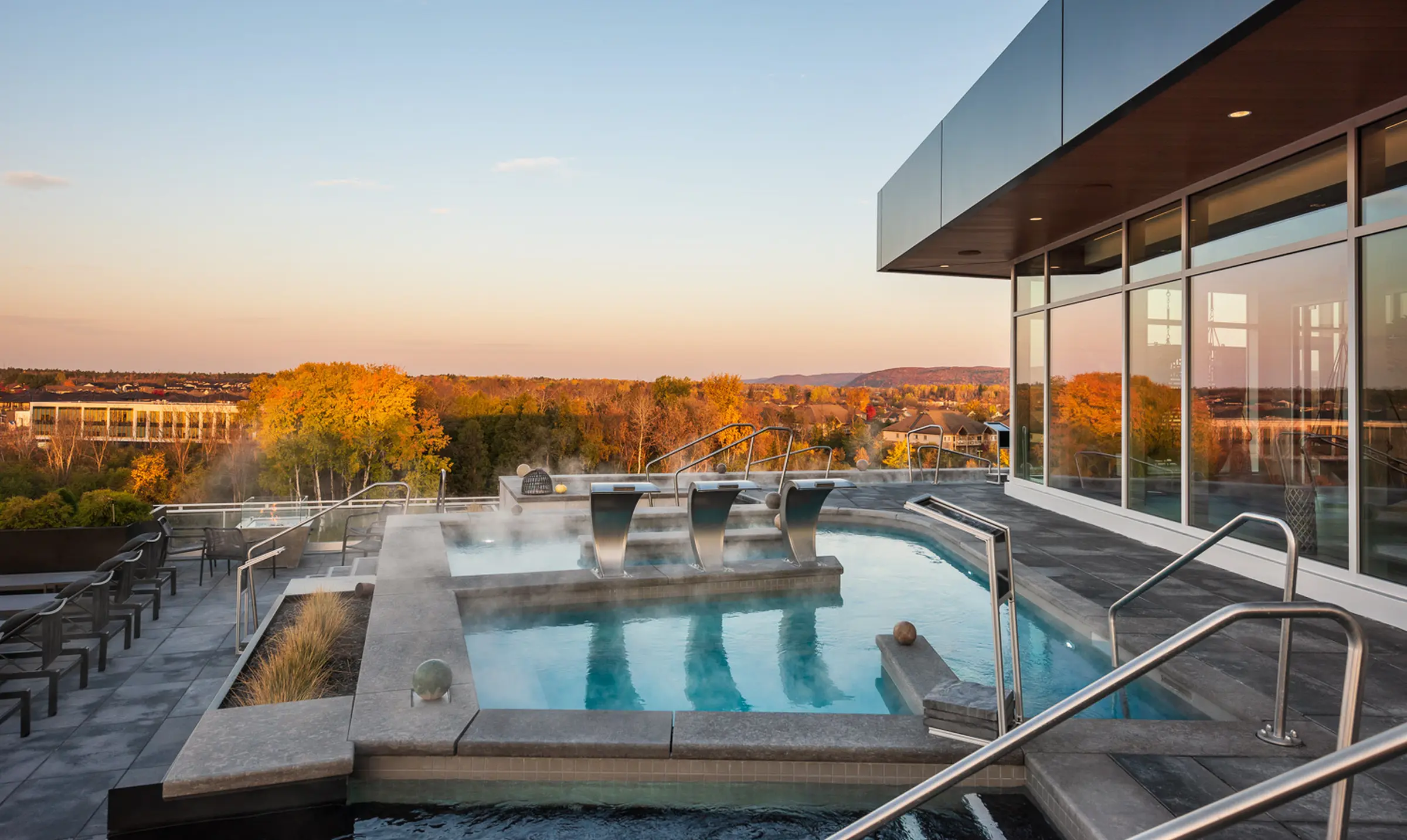 Aerial view of Huma Spa overlooking the Gatineau Park